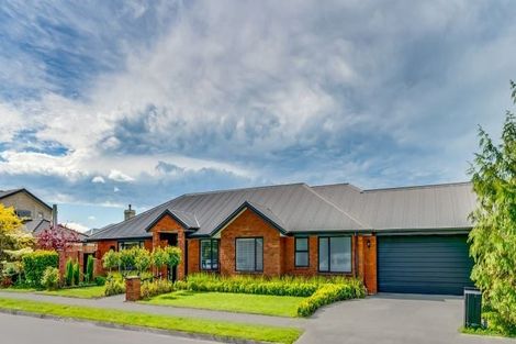 Photo of property in 2 Burbank Drive, Aidanfield, Christchurch, 8025