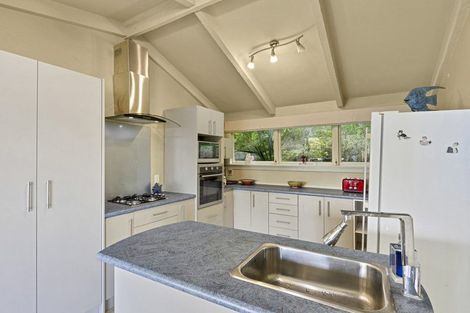 Photo of property in 1077 Dyers Pass Road, Governors Bay, 8971