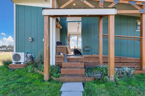 Photo of property in 1423 Poyntzs Road, West Eyreton, Rangiora, 7475