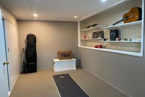 Photo of property in 28a Clovelly Road, Bucklands Beach, Auckland, 2012