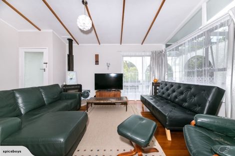 Photo of property in 50 Divich Avenue, Te Atatu South, Auckland, 0610
