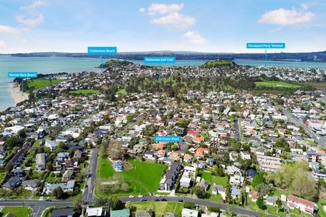 Photo of property in 2/30 Fraser Road, Narrow Neck, Auckland, 0624