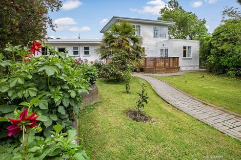 Photo of property in 337 Stokes Valley Road, Stokes Valley, Lower Hutt, 5019