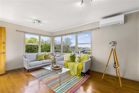 Photo of property in 16 Zita Maria Drive, Massey, Auckland, 0614