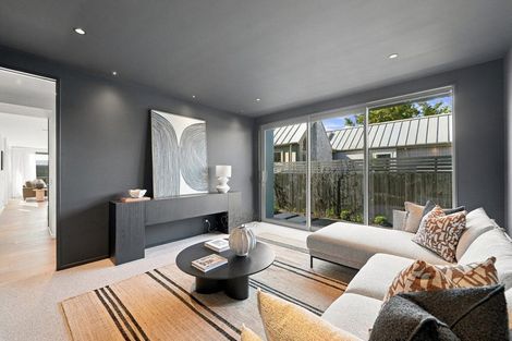 Photo of property in 183a Weston Road, St Albans, Christchurch, 8052