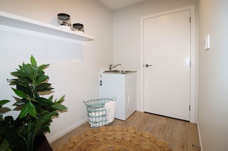 Photo of property in 28 Feist Street, Carterton, 5713