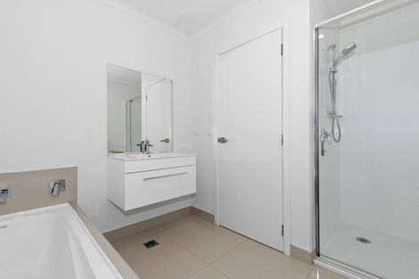 Photo of property in 2/72 Carrington Avenue, Silverdale, Hamilton, 3216