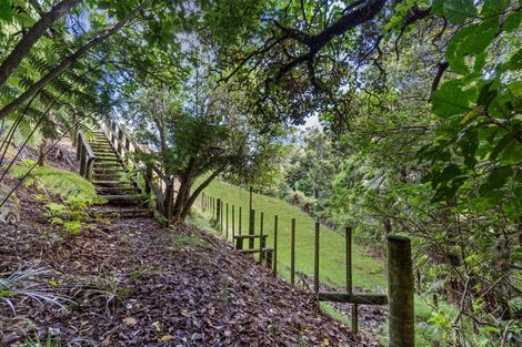 Photo of property in 94 Ara-kotinga, Whitford, Manurewa, 2576