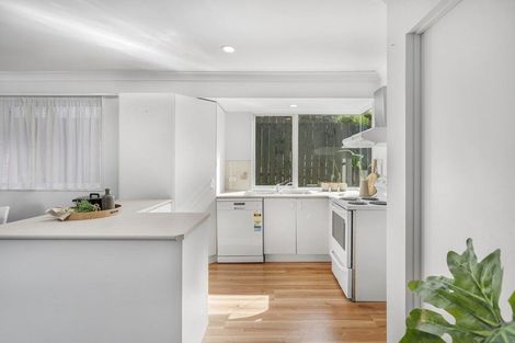 Photo of property in 43 Donald Street, Stanmore Bay, Whangaparaoa, 0932