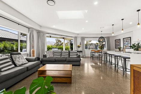 Photo of property in 19 Grooby Place, Havelock North, 4130