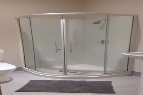 Photo of property in Tuscany Towers, 38/1 Ambrico Place, New Lynn, Auckland, 0600