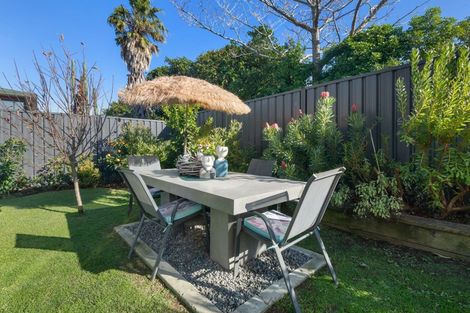 Photo of property in 35 Waione Avenue, Athenree, Waihi Beach, 3177