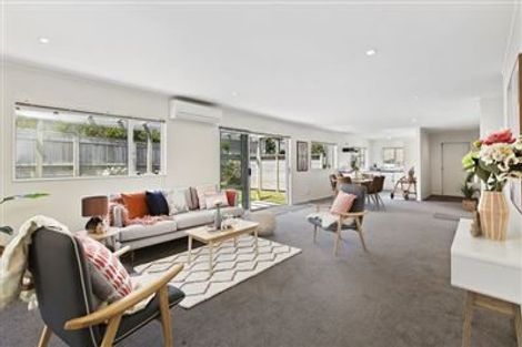 Photo of property in 14 Peel Lane, Aotea, Porirua, 5024