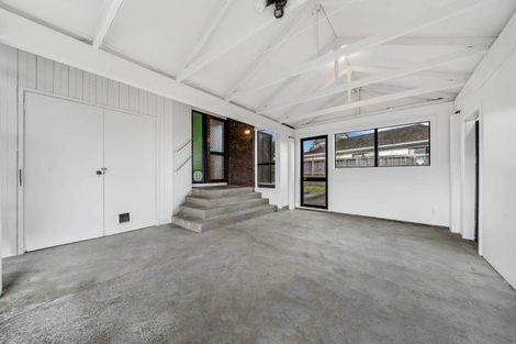 Photo of property in 2/7 Benygloe Place, Highland Park, Auckland, 2010