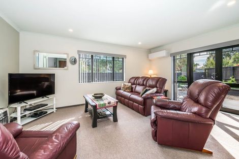 Photo of property in 3 Cabernet Close, Paraparaumu, 5032