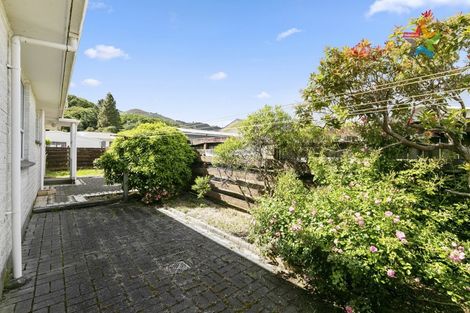 Photo of property in 6b Belgrave Street, Wainuiomata, Lower Hutt, 5014