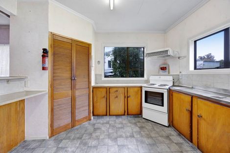 Photo of property in 11 Denmark Terrace, Midhirst, Stratford, 4394