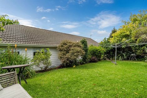 Photo of property in 1/6 Mahuta Grove, Northcote, Auckland, 0627