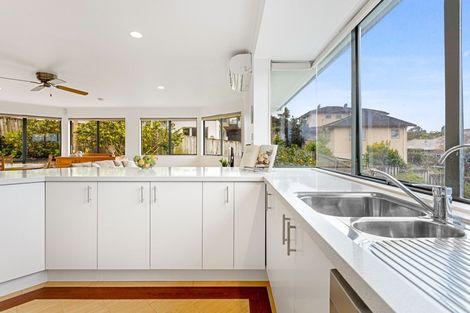 Photo of property in 10 Devana Court, Torbay, Auckland, 0630