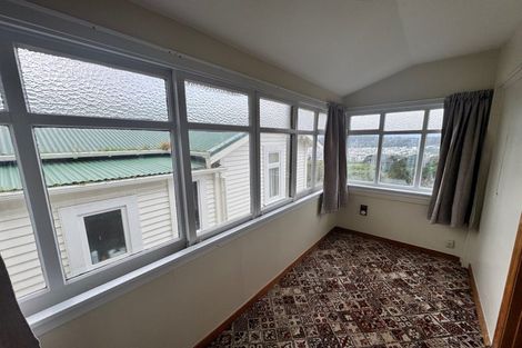 Photo of property in 68 Mortimer Terrace, Brooklyn, Wellington, 6021