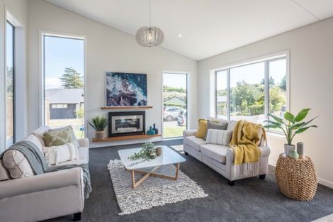 Photo of property in 1 Lamont Place, Waikanae, 5036