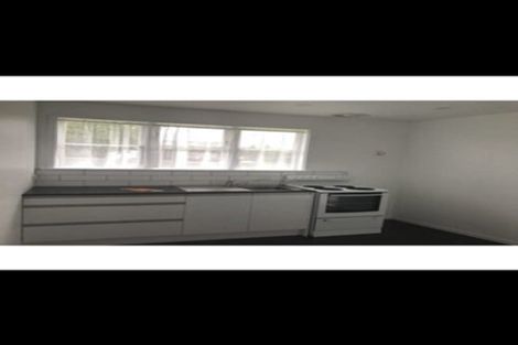 Photo of property in 7 Kotuku Street, Te Atatu Peninsula, Auckland, 0610