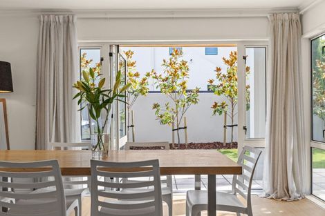 Photo of property in 138 Glandovey Road, Strowan, Christchurch, 8052