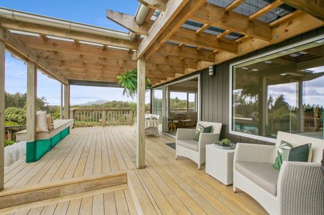 Photo of property in 828 Dover Road, Okato, New Plymouth, 4374