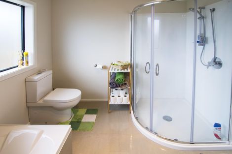 Photo of property in 13 Hartley Avenue, Carterton, 5713