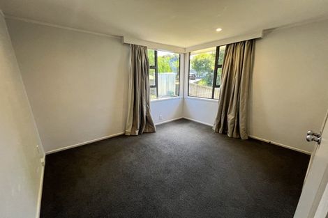 Photo of property in 10 Peter Terrace, Castor Bay, Auckland, 0620