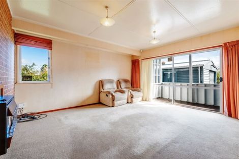 Photo of property in 74 Cranmere Crescent, Mangere East, Auckland, 2024