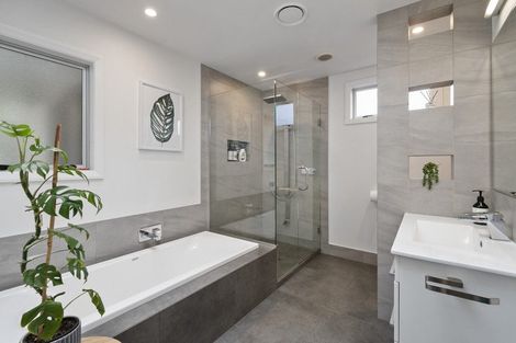 Photo of property in 467 Ruahine Street, Terrace End, Palmerston North, 4410