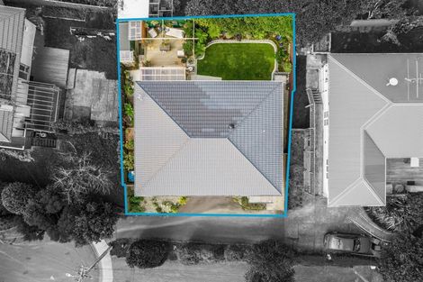 Photo of property in 63 The Drive, Tawa, Wellington, 5028