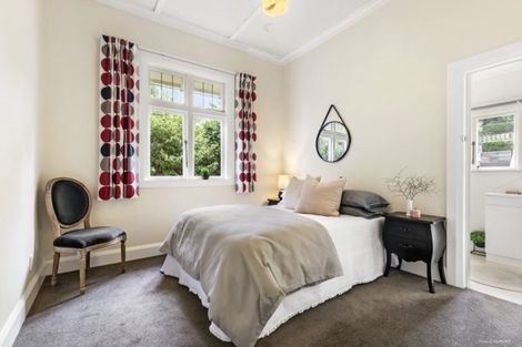 Photo of property in 8 Mertoun Terrace, Highbury, Wellington, 6012
