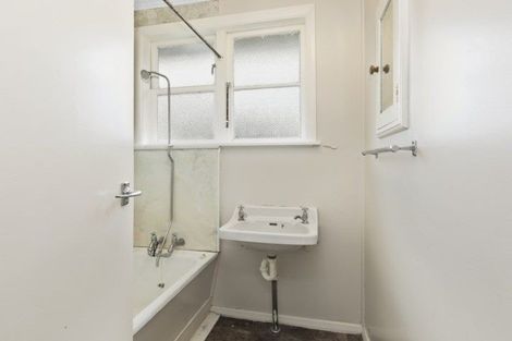 Photo of property in 3 Fisk Street, Naenae, Lower Hutt, 5011