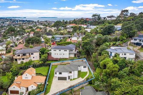 Photo of property in 16 Landvale Court, Browns Bay, Auckland, 0630