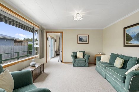 Photo of property in 108 Isleworth Road, Bishopdale, Christchurch, 8053