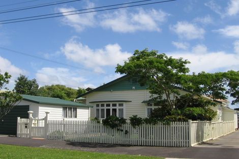 Photo of property in 10a Powell Street, Avondale, Auckland, 1026