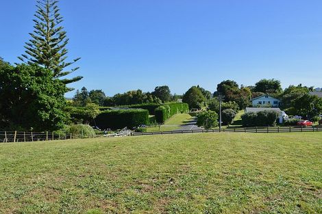 Photo of property in 2 Honoiti Ranapiri Place, Manakau, Levin, 5573