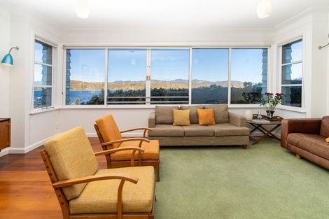 Photo of property in 189 Breaker Bay Road, Breaker Bay, Wellington, 6022