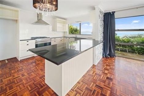 Photo of property in 13 Katui Street, Castor Bay, Auckland, 0620
