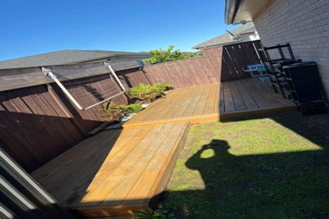 Photo of property in 12 Silver Beech Street, Takanini, 2110