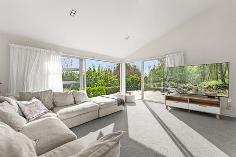 Photo of property in 4 Hillford Place, Welcome Bay, Tauranga, 3175
