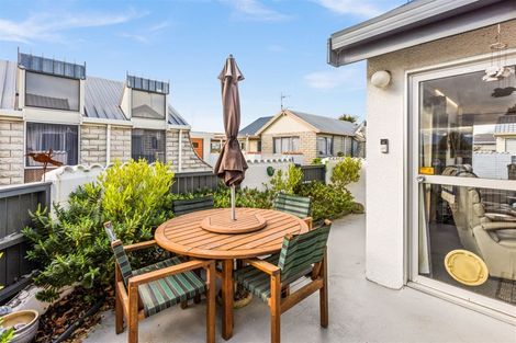 Photo of property in 2/249 Taradale Road, Pirimai, Napier, 4112