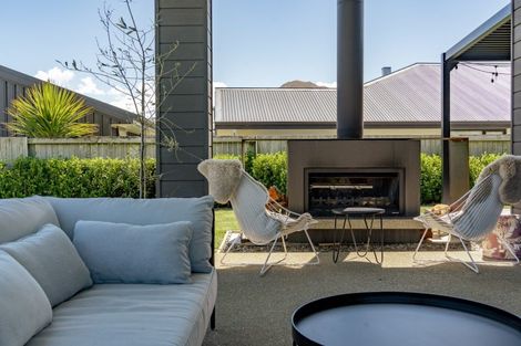Photo of property in 9 Centre Crescent, Wanaka, 9305