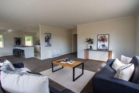 Photo of property in 62 Feist Street, Carterton, 5713