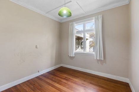 Photo of property in 176 Huatoki Street, Upper Vogeltown, New Plymouth, 4310
