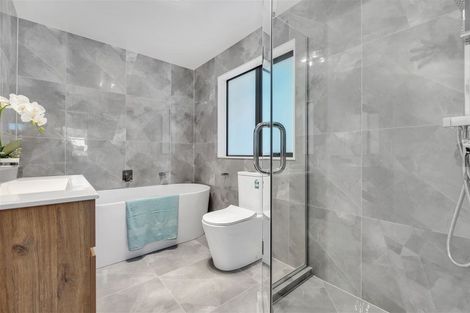 Photo of property in 48 Hikuawa Road, Flat Bush, Auckland, 2019
