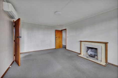 Photo of property in 32b Seaview Road, Marfell, New Plymouth, 4310