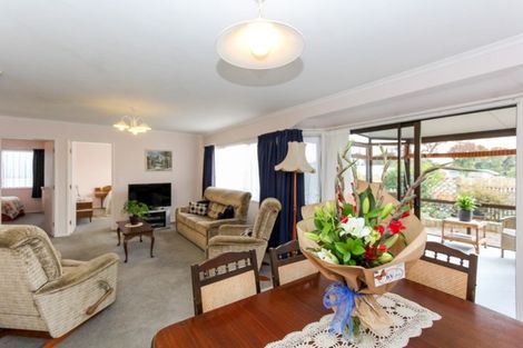 Photo of property in 68 Waiwaka Terrace, Strandon, New Plymouth, 4312